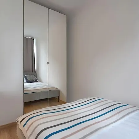 Cozy In The Heart Of Апартаменты Варшава