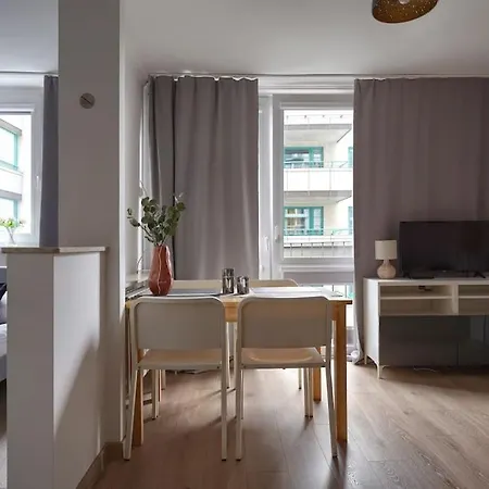Апартаменты Cozy In The Heart Of